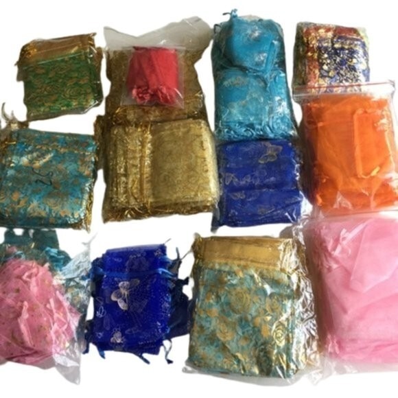 The Unbranded Brand Other - New 10 pcs Medium Assorted Organza Gift Bags. Fashion Accessories.